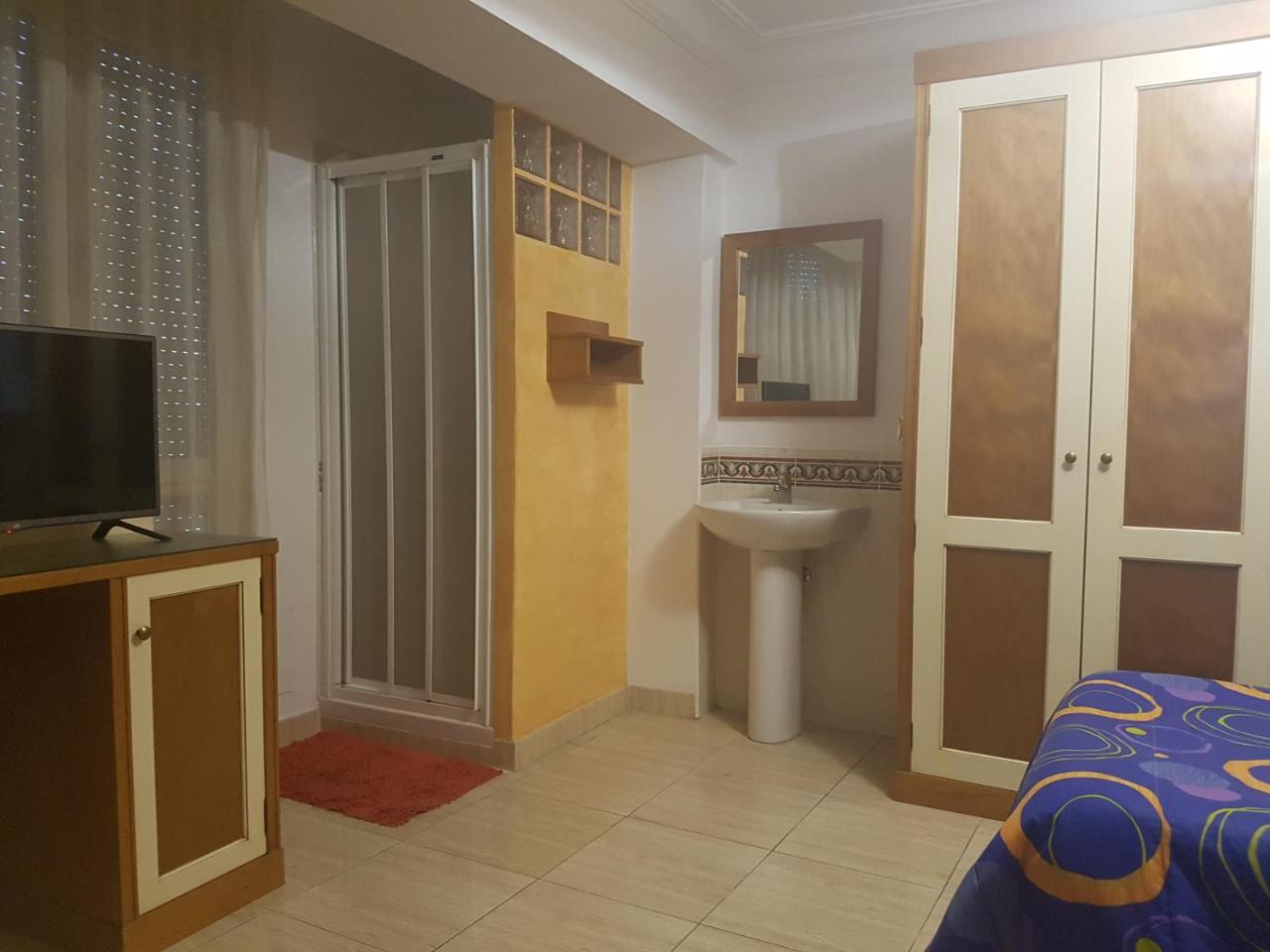 Hostal Conchi Миранда де Эбро Экстерьер фото
